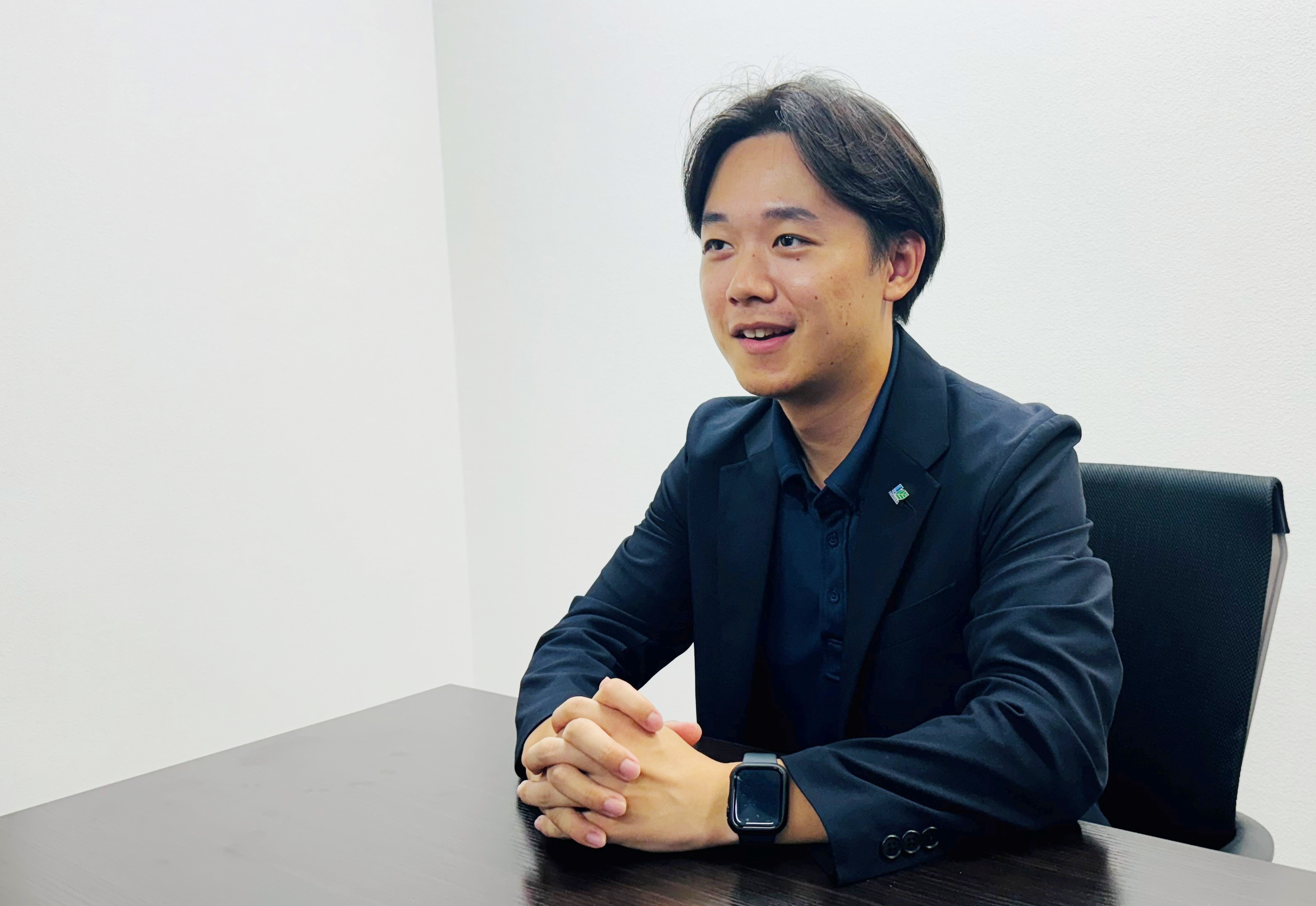 営業部所属 F係長